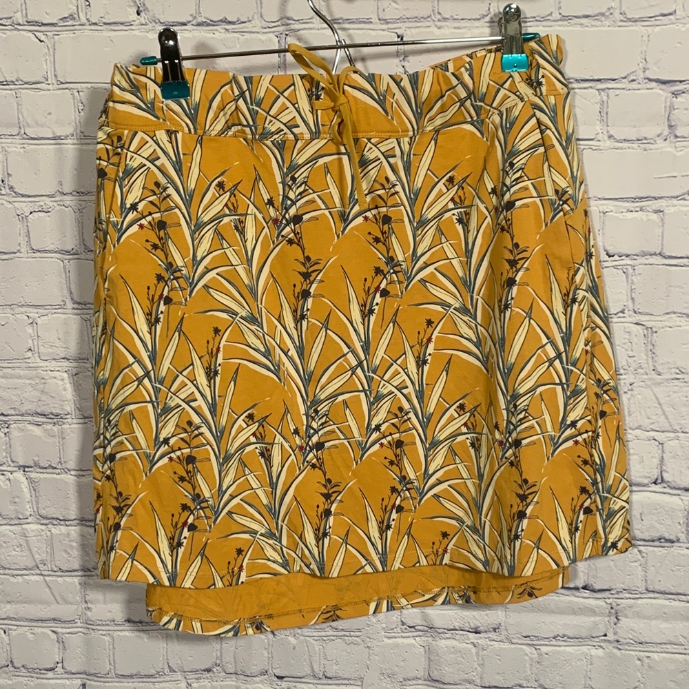 Kuhl Womens Organic Cotton Floral Mini Skirt Gold Size L Outdoor Hiking Camping
